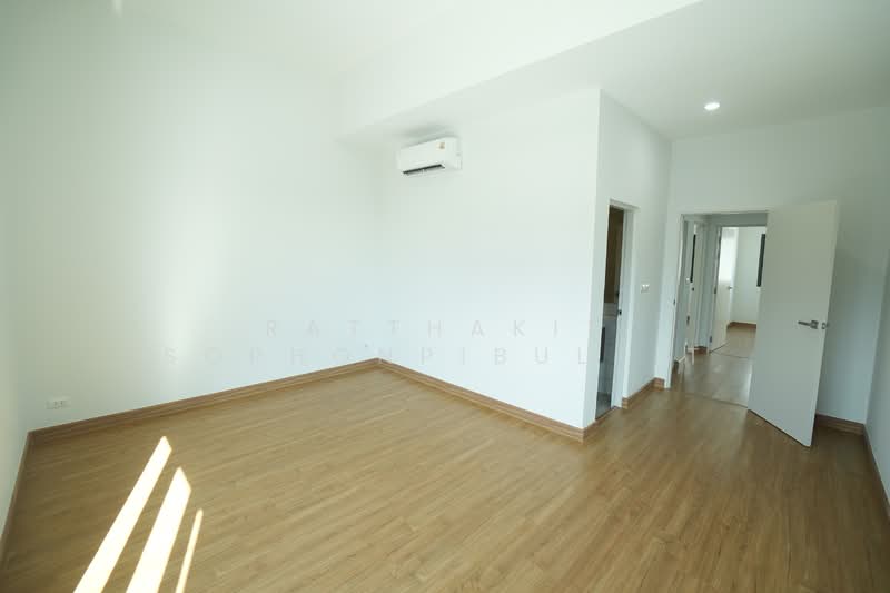 Baan Klang Mueng The Edition Pinklao-Borom 2, Bangkok, Suan Phak Road, Taling Chan, Taling Chan, Bangkok, 3 Bedrooms, 151 sqm, Semi-Detached House (Twin House) For Rent, by Ratthakit Sophonpibulkit, 500342236 - DDproperty.com