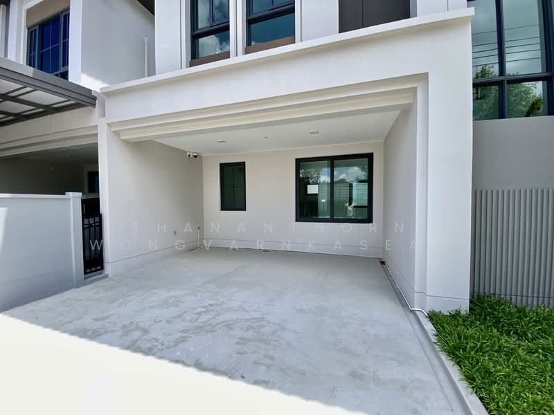 Baan Klang Muang The Edition Bangna Wongwaen, Bangkok, 189 Kanchanaphisek Road, Dok Mai, Prawet, Bangkok, 3 Bedrooms, 161 sqm, Single Detached House For Sale, by Thananthorn Wongvarnkaseam, 500342243 - DDproperty.com