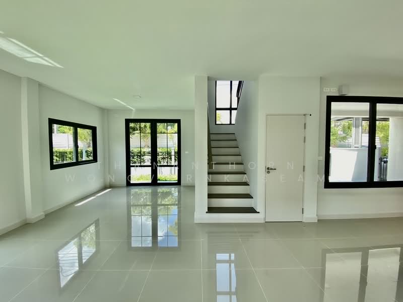 Baan Klang Muang The Edition Bangna Wongwaen, Bangkok, 189 Kanchanaphisek Road, Dok Mai, Prawet, Bangkok, 3 Bedrooms, 161 sqm, Single Detached House For Sale, by Thananthorn Wongvarnkaseam, 500342243 - DDproperty.com