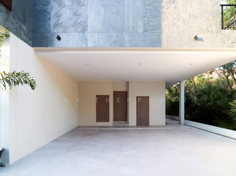 New 8 Bed Luxury Private Villa 420 Sqm for Rent Only 250k 10 min from Walking Street, Chon Buri (Pattaya), Regional Land 2, Bang Lamung, Bang Lamung (Pattaya), Chon Buri (Pattaya), 8 Bedrooms, 400 sqm, Villa For Rent, by Siwas Thepphabut, 500342286 - DDproperty.com
