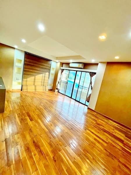 ไม่พบโครงการ, Bangkok, รัชดาภิเษก 1-5, Din Daeng, Bangkok, , 1,100 sqm, Shophouse For Rent, by ณัฐพงศ์ สุนทรอรุณ, 500342301 - DDproperty.com