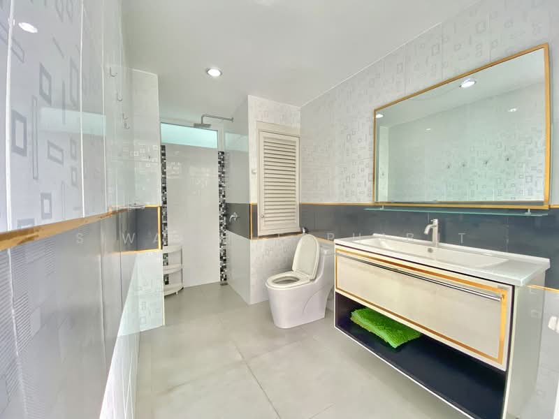 4 Bed Beachfront Townhouse 350 Sqm for Rent Only 60k at Jomtien Beach with Ocean View, Chon Buri (Pattaya), Na Jomtien 4, Bang Lamung, Bang Lamung (Pattaya), Chon Buri (Pattaya), 4 Bedrooms, 350 sqm, Townhouse For Rent, by Siwas Thepphabut, 500342302 - DDproperty.com