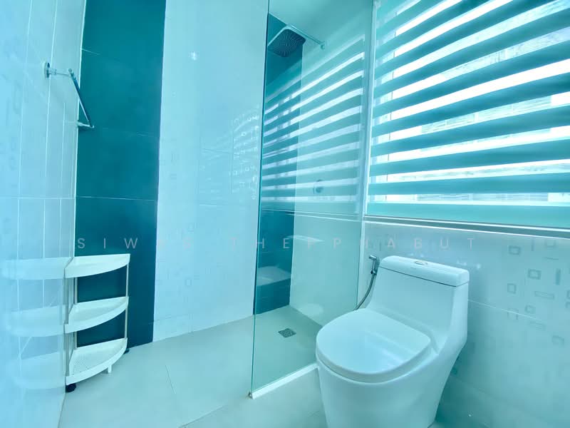 4 Bed Beachfront Townhouse 350 Sqm for Rent Only 60k at Jomtien Beach with Ocean View, Chon Buri (Pattaya), Na Jomtien 4, Bang Lamung, Bang Lamung (Pattaya), Chon Buri (Pattaya), 4 Bedrooms, 350 sqm, Townhouse For Rent, by Siwas Thepphabut, 500342302 - DDproperty.com