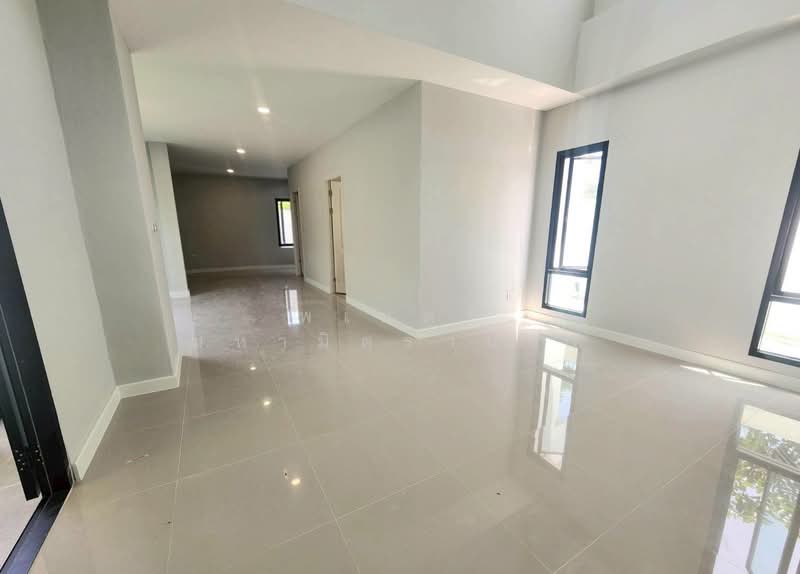 nanthawan wongwan rattanathibet, Nonthaburi, Sao Thong Hin, Bang Yai, Nonthaburi, 5 Bedrooms, 370 sqm, Single Detached House For Sale, by พเนตร มหามิตรานนท์, 500342304 - DDproperty.com