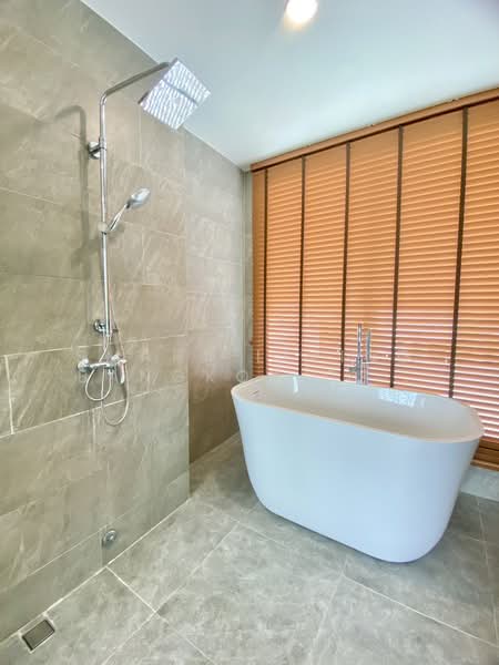 House with private pool, Bangkok, Lat Krabang, Bangkok, 3 Bedrooms, 240 sqm, Townhouse For Rent, by Smart Living Bangkok Co.,Ltd., 500342307 - DDproperty.com