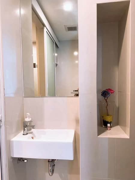 Rhythm Sukhumvit 44/1, Bangkok, Sukhumvit Road, Phra Kanong, Khlong Toei, Bangkok, 2 Bedrooms, 51 sqm, Condo For Rent, by Tanapat Jitwatcharakomol, 500342320 - DDproperty.com