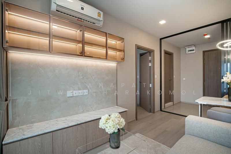 Life Phahon-Ladprao, Bangkok, 996 Phahonyothin Road, Jom Phon, Chatuchak, Bangkok, 1 Bedroom, 35 sqm, Condo For Rent, by Tanapat Jitwatcharakomol, 500342330 - DDproperty.com