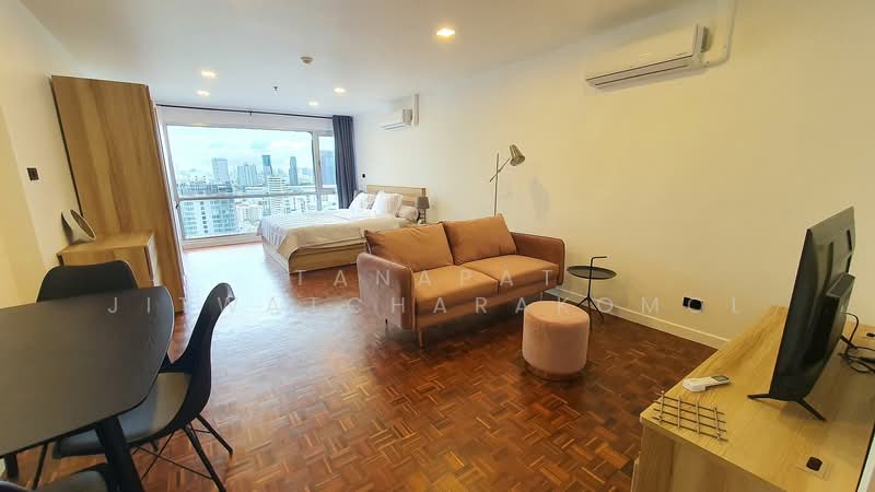Sukhumvit Suite, Bangkok, 19 Soi Sukhumvit 13, Khlongtoei Nua, Watthana, Bangkok, 1 Bedroom, 41 sqm, Condo For Sale, by Tanapat Jitwatcharakomol, 500342336 - DDproperty.com