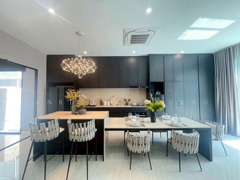 The Honor Yothinpattana, Bangkok, 3 Thanon Pho Kaeo, Khlong Chan, Bang Kapi, Bangkok, 3 Bedrooms, 462 sqm, Single Detached House For Rent, by Kanrutai Dawruang, 500342377 - DDproperty.com