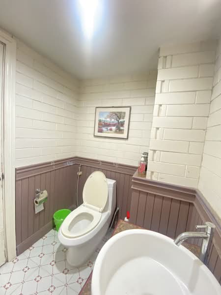 ขายบ้านเดี่ยว 2 ชั้น ทำเลดี พร้อมอยู่ นครปฐม, Nakhon Pathom, Bang Khaem, Muang Nakhon Pathom, Nakhon Pathom, 3 Bedrooms, 472 sqm, Single Detached House For Sale, by คุณ วิญากร, 500342386 - DDproperty.com
