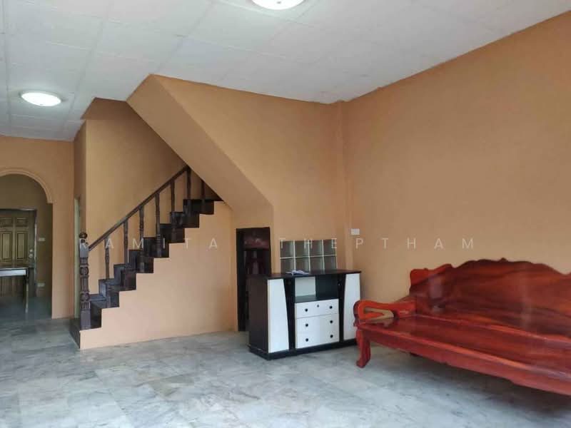 4-BR Townhouse, Bangkok, Suan Luang, Bangkok, 4 Bedrooms, 325 sqm, Townhouse For Rent, by Ramita Theptham, 500342391 - DDproperty.com