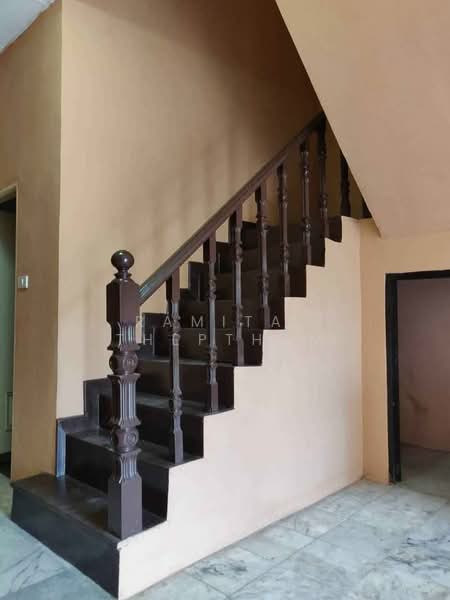 4-BR Townhouse, Bangkok, Suan Luang, Bangkok, 4 Bedrooms, 325 sqm, Townhouse For Rent, by Ramita Theptham, 500342391 - DDproperty.com