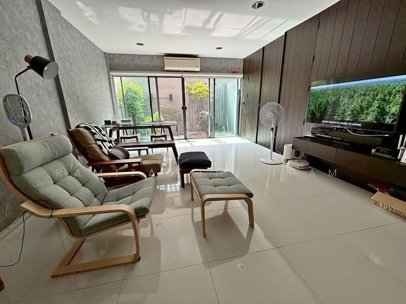 Noble Cube Pattanakarn, Bangkok, Phatthanakan Road, Suan Luang, Bangkok, 3 Bedrooms, 180 sqm, Townhouse For Rent, by Ramita Theptham, 500342394 - DDproperty.com