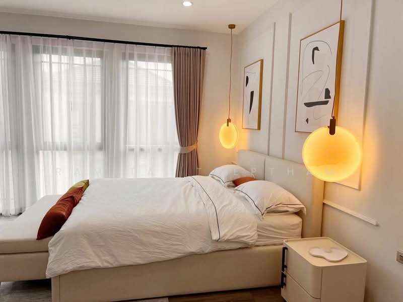 Baan Klang Muang Classe Sukhumvit 77, Bangkok, Soi On Nut 21, Suan Luang, Bangkok, 3 Bedrooms, 228 sqm, Single Detached House For Rent, by Ramita  Theptham, 500342411 - DDproperty.com