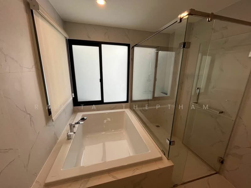 Baan Klang Muang Classe Sukhumvit 77 : บ้านกลางเมือง คลาสเซ่ สุขุมวิท 77, กรุงเทพ, ซอยอ่อนนุช 21, สวนหลวง, กรุงเทพ, 228 ตร.ม., บ้านเดี่ยว ให้เช่า, โดย Ramita  Theptham, 500342411 - DDproperty.com