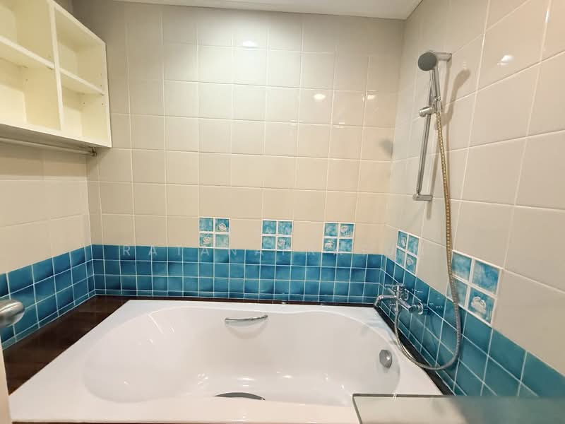 The Rise Sukhumvit 39, Bangkok, Soi Sukhumvit 39, Khlong Tan Nua, Watthana, Bangkok, 2 Bedrooms, 101 sqm, Condo For Sale, by Orawan Ratanapratum, 500342428 - DDproperty.com