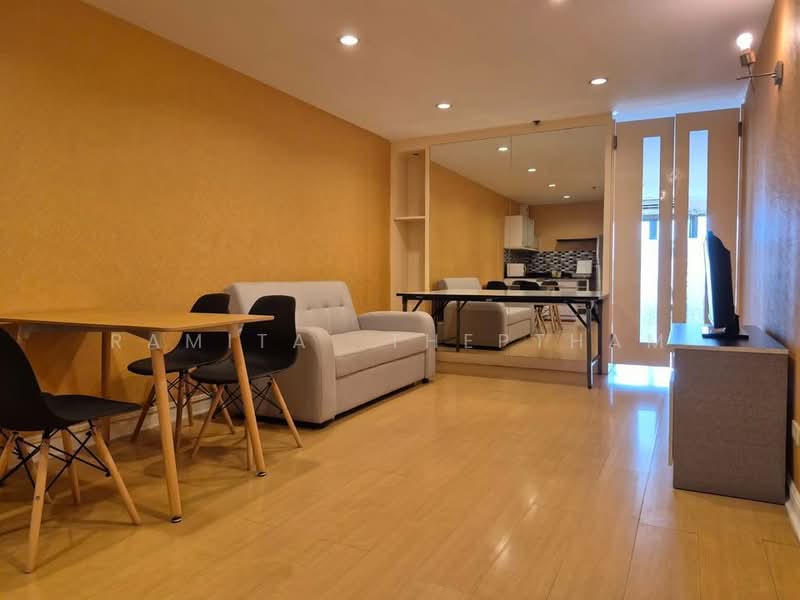 State Tower, Bangkok, 1055 Silom Road, Silom, Bang Rak, Bangkok, 1 Bedroom, 68 sqm, Condo For Rent, by Ramita Theptham, 500342463 - DDproperty.com