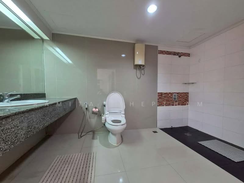 State Tower, Bangkok, 1055 Silom Road, Silom, Bang Rak, Bangkok, 1 Bedroom, 68 sqm, Condo For Rent, by Ramita Theptham, 500342463 - DDproperty.com