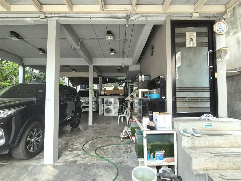 บ้านเดี่ยว 74.6 ตร.ว. ใกล้แยกประชาอุทิศ (แยกเหม่งจ๋าย) ถ.ประชาอุทิศ, Bangkok, ถนนประชาอุทิศ, Samsen Nok, Huai Khwang, Bangkok, 1 Bedroom, 300 sqm, Single Detached House For Sale, by คุณ ณัฐสิน ตรีเพ็ชร (คิริน), 500342512 - DDproperty.com