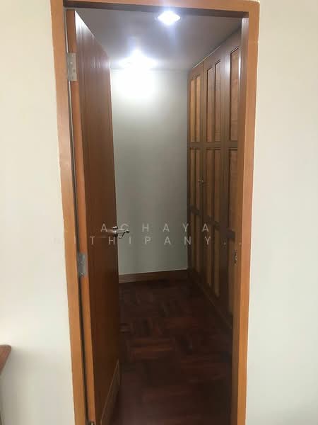 United Tower Thonglor, Bangkok, 333 Soi Thonglor 17, Khlong Tan Nua, Watthana, Bangkok, 2 Bedrooms, 172 sqm, Condo For Rent, by Achaya Nithipanyawong, 500342571 - DDproperty.com