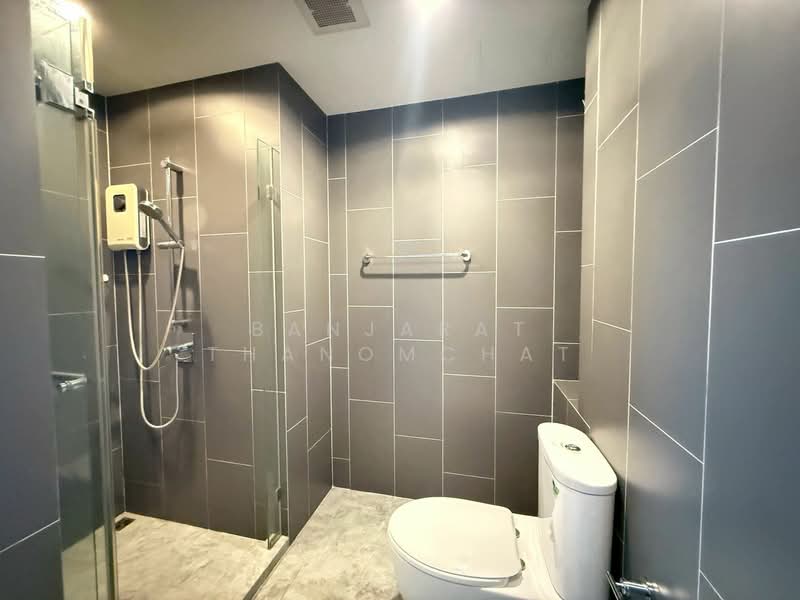 C Ekkamai, Bangkok, 888 Soi Sukhumvit 63, Sukhumvit Road, Khlong Tan Nua, Watthana, Bangkok, 2 Bedrooms, 65 sqm, Condo For Rent, by Banjarat Thanomchat, 500342587 - DDproperty.com