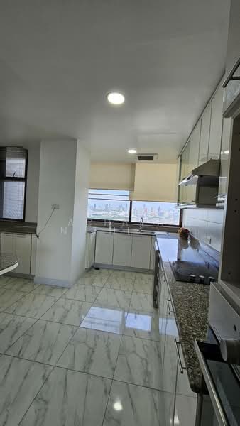 Ruamsuk Condominium, Bangkok, 12 Soi Athakravi, Khong Tan, Khlong Toei, Bangkok, 3 Bedrooms, 350 sqm, Condo For Rent, by Achaya Nithipanyawong, 500342613 - DDproperty.com