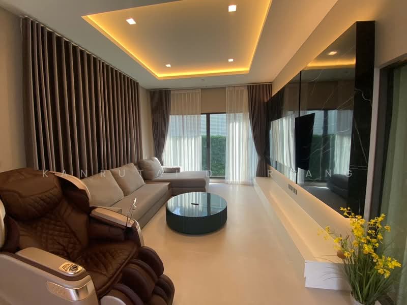 Grand Bangkok Boulevard Krungthepkritha : แกรนด์ บางกอก บูเลอวาร์ด กรุงเทพกรีฑา, กรุงเทพ, ถนน ศรีนครินทร์-ร่มเกล้า, คลองสามประเวศ, ลาดกระบัง, กรุงเทพ, 447 ตร.ม., บ้านเดี่ยว ให้เช่า, โดย Kanrutai Dawruang, 500342630 - DDproperty.com