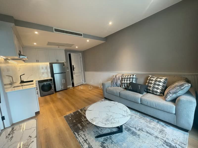 The Address Chidlom, Bangkok, Ploenchit Road, Lumphini, Pathum Wan, Bangkok, 1 Bedroom, 56 sqm, Condo For Rent, by Banjarat Thanomchat, 500342640 - DDproperty.com