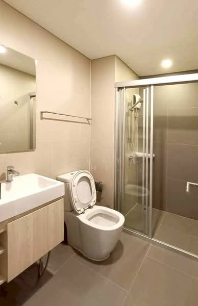 Lumpini Suite Phetchaburi-Makkasan, Bangkok, 1515 Phetchaburi Rd, Makkasan, Ratchathewi, Bangkok, 2 Bedrooms, 41 sqm, Condo For Rent, by Achaya Nithipanyawong, 500342645 - DDproperty.com