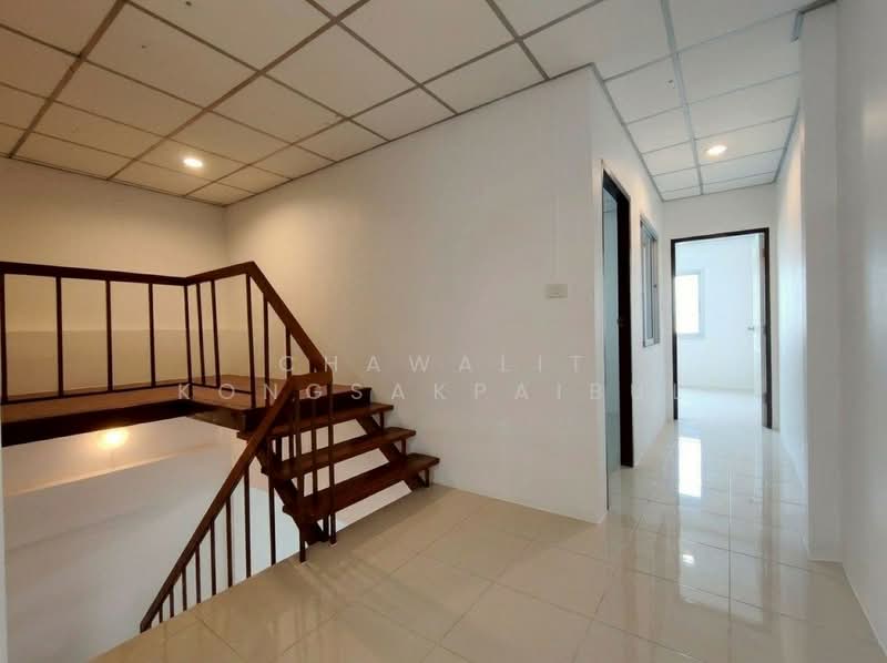 For Sale: 2-story Townhouse, Danthong Village, Watcharapol, Sukhumvit 5 Road, Soi 20, Bangkok, สุขาภิบาล 5 ซอย 20, Tha Rang, Bang Khen, Bangkok, 3 Bedrooms, 125 sqm, Townhouse For Sale, by CHAWALIT KONGSAKPAIBUL, 500342666 - DDproperty.com