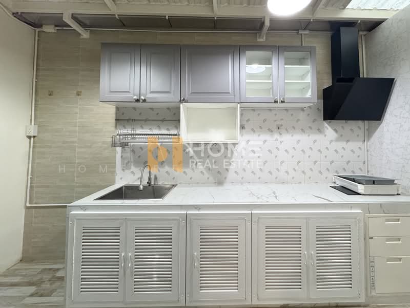 PATIO Phatthanakan 32, Bangkok, Suan Luang, Bangkok, 3 Bedrooms, 195 sqm, Townhouse For Sale, by HOME Real Estate Service, 500342685 - DDproperty.com