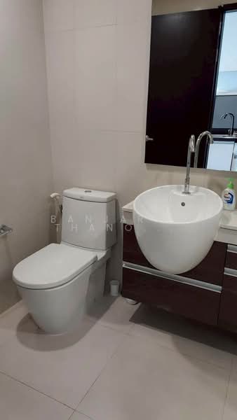 Sky Walk Residences, Bangkok, 1599 Sukhumvit Road, Phra Kanong Nua, Watthana, Bangkok, Studio, 37 sqm, Condo For Rent, by Banjarat Thanomchat, 500342692 - DDproperty.com