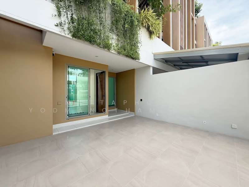 Mayfield Pinklao, Bangkok, 276 Soi 6, Bang Bamru, Bang Phlat, Bangkok, 3 Bedrooms, 290 sqm, Townhouse For Sale, by NATTAPHONG Yodmanotham (K. Book), 500342702 - DDproperty.com