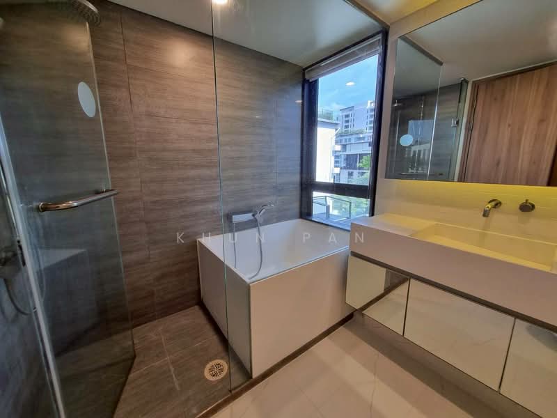 Siamese Exclusive Sukhumvit 31, Bangkok, 75 Soi Sukhumvit 31, Khlong Tan Nua, Watthana, Bangkok, 3 Bedrooms, 138 sqm, Condo For Rent, by Khun Pan, 500342798 - DDproperty.com