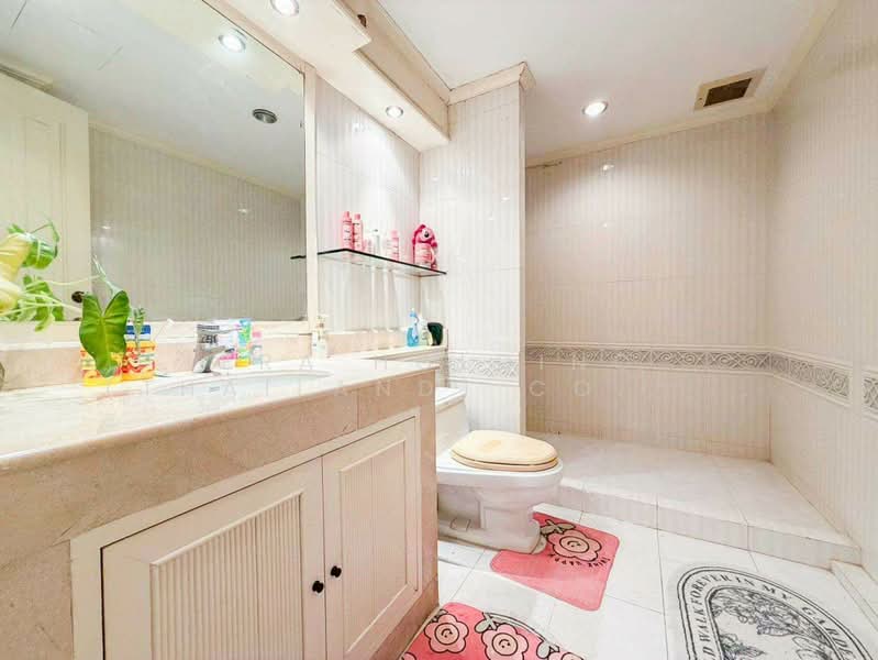 Century Heights Condominium, Bangkok, Sukhumvit, Khlongtoei Nua, Watthana, Bangkok, 3 Bedrooms, 400 sqm, Condo For Sale, by ERA Holding (Thailand) Co., Ltd., 500342811 - DDproperty.com