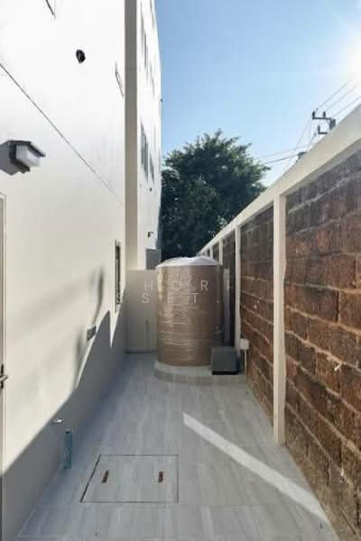 The house opposite One Nimman, Chiang Mai, นิมมานเหมินท์, Su Thep, Muang Chiang Mai, Chiang Mai, 3 Bedrooms, 294 sqm, Single Detached House For Sale, by Shori Asset Group Co., Ltd., 500342812 - DDproperty.com