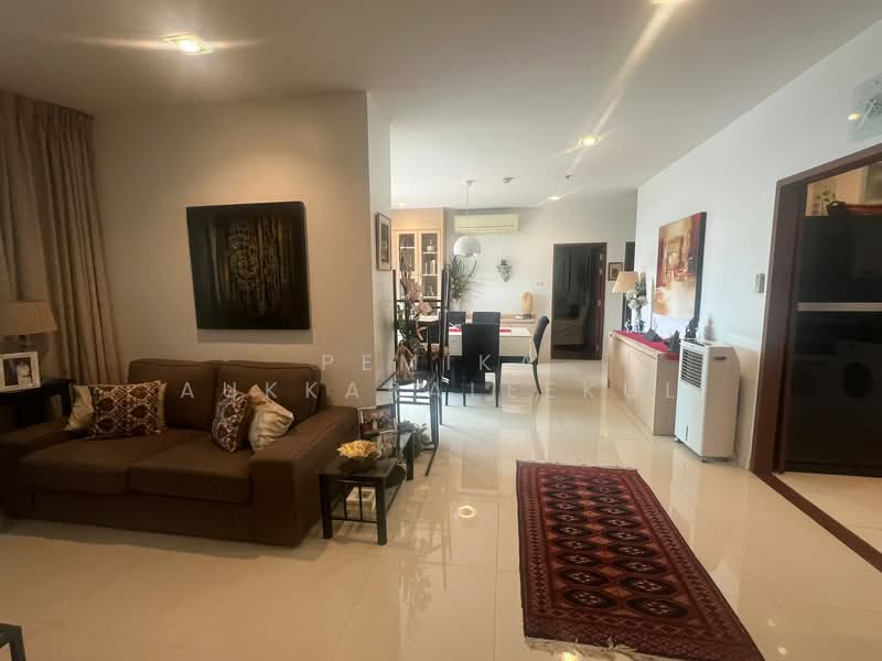 Sukhumvit City Resort, Bangkok, 51 Soi Sukhumvit 11, Khlongtoei Nua, Watthana, Bangkok, 3 Bedrooms, 201 sqm, Condo For Sale, by Pemika Aukkaraleekul, 500342874 - DDproperty.com