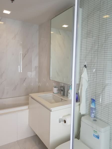 Hyde Sukhumvit 11, Bangkok, 11 Soi Sukhumvit 11, Khlongtoei Nua, Watthana, Bangkok, 2 Bedrooms, 65 sqm, Condo For Sale, by Anthea Khwanngam, 500342881 - DDproperty.com