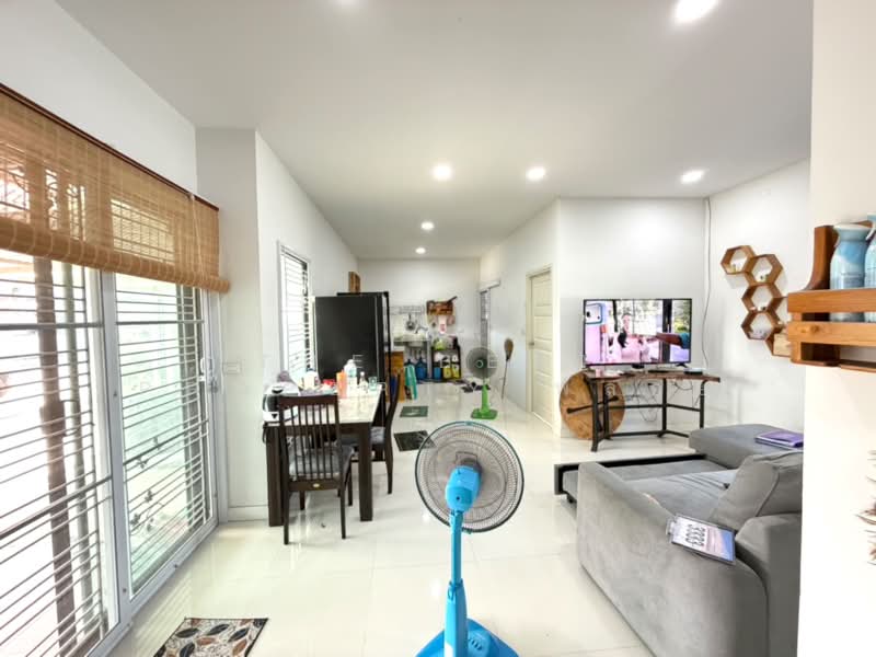 M Village Bangpakong, Chachoengsao, 79 Village No. 11, Bang Pakong, Bang Pakong, Chachoengsao, 3 Bedrooms, 100 sqm, Single Detached House For Sale, by The Best Property พลอย, 500342920 - DDproperty.com