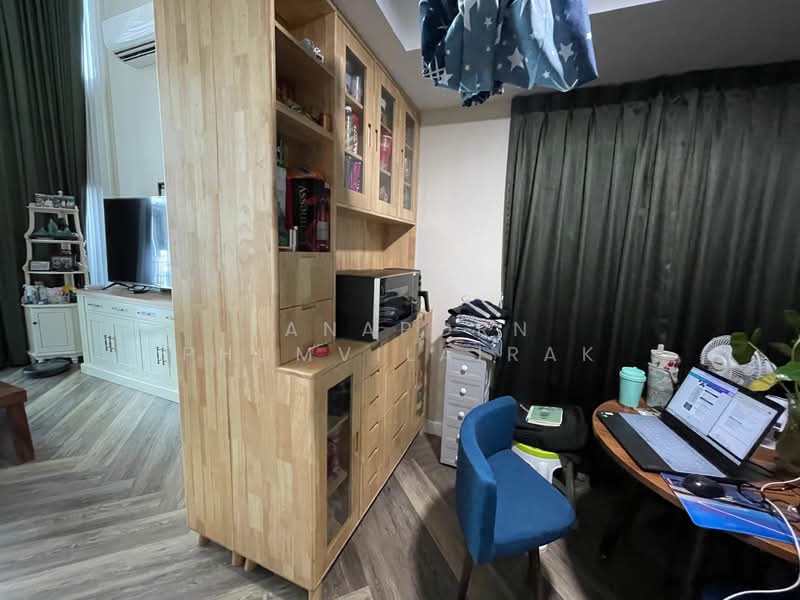 Patio Pattanakarn 38, Bangkok, Soi Phatthanakan 38 Phatthanakan Road, Suan Luang, Bangkok, 3 Bedrooms, 215 sqm, Townhouse For Sale, by Tanaporn Phumvilairak, 500343060 - DDproperty.com