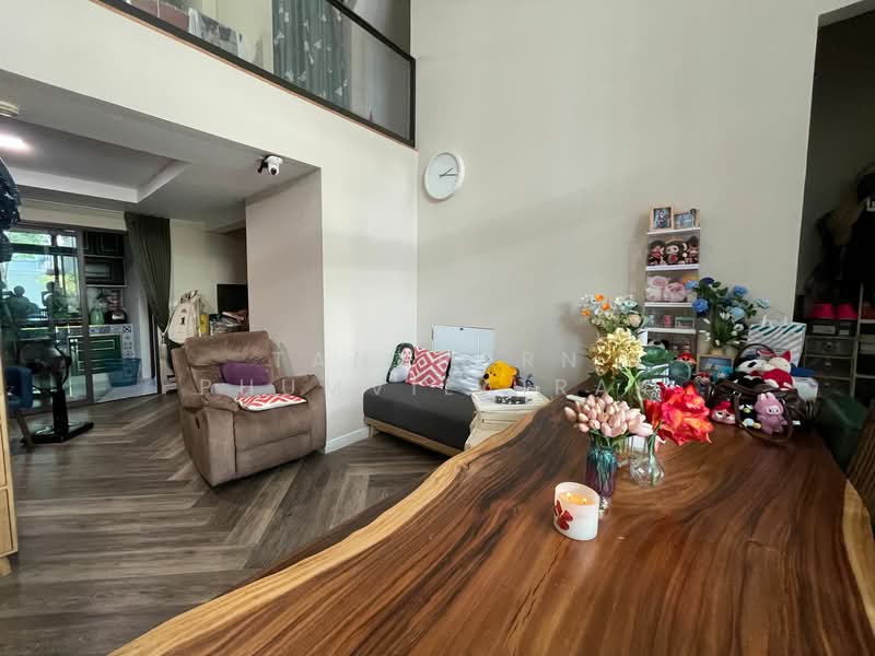 Patio Pattanakarn 38, Bangkok, Soi Phatthanakan 38 Phatthanakan Road, Suan Luang, Bangkok, 3 Bedrooms, 215 sqm, Townhouse For Sale, by Tanaporn Phumvilairak, 500343060 - DDproperty.com