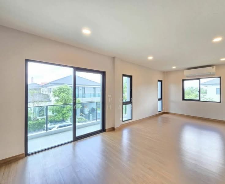 เซนโทร ทวีวัฒนา, Bangkok, คลองทวีวัฒนา, Nong Kang Plu, Nong Khaem, Bangkok, 3 Bedrooms, 301 sqm, Single Detached House For Sale, by Siripong Iamcharas, 500343075 - DDproperty.com