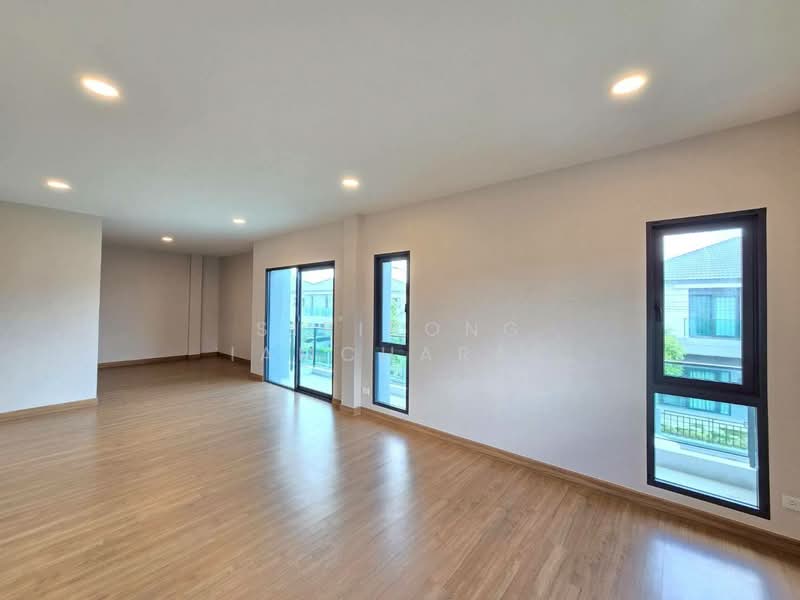 เซนโทร ทวีวัฒนา, Bangkok, คลองทวีวัฒนา, Nong Kang Plu, Nong Khaem, Bangkok, 3 Bedrooms, 301 sqm, Single Detached House For Sale, by Siripong Iamcharas, 500343075 - DDproperty.com