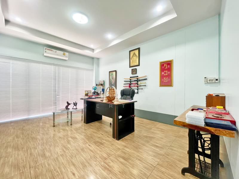 บ้านพร้อมอาคารพาณิชย์บ้านไผ่ ขอนแก่น, Khon Kaen, Khan Nua, Ban Phai, Khon Kaen, 6 Bedrooms, 500 sqm, Single Detached House For Sale, by The Best Property อัคร, 500343078 - DDproperty.com