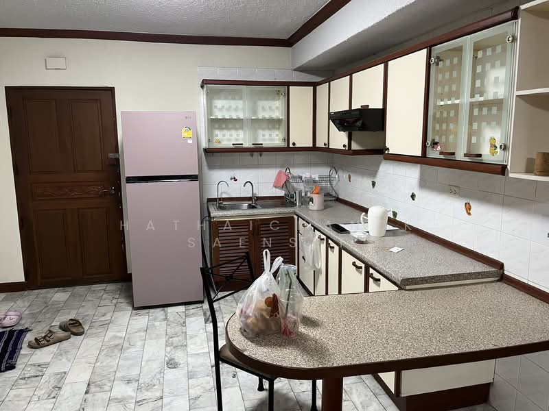 Srivara Mansion 2, Bangkok, Din Daeng, Bangkok, 2 Bedrooms, 80 sqm, Condo For Rent, by Hathaichanok Saenset, 500343079 - DDproperty.com