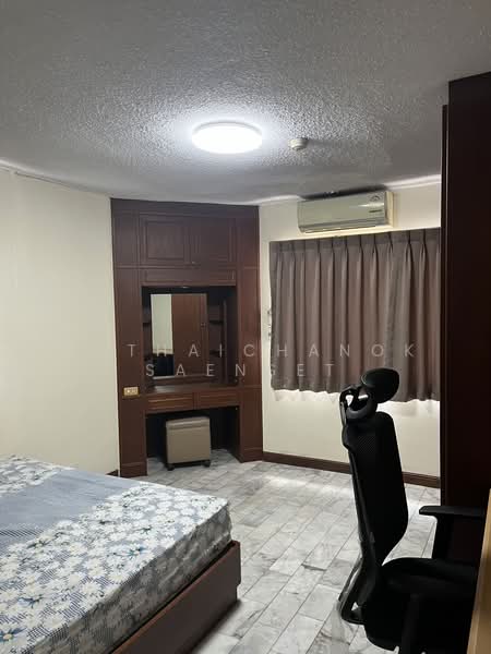 Srivara Mansion 2, Bangkok, Din Daeng, Bangkok, 2 Bedrooms, 80 sqm, Condo For Rent, by Hathaichanok Saenset, 500343079 - DDproperty.com