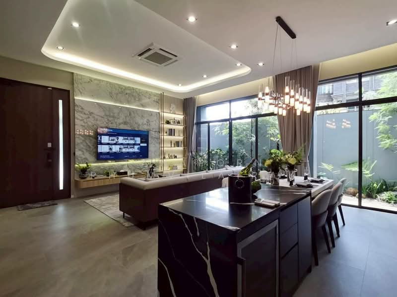 undefined, Bangkok, Chatuchak, Chatuchak, Bangkok, 4 Bedrooms, 425 sqm, Single Detached House For Rent, by Tanaporn Phumvilairak, 500343083 - DDproperty.com