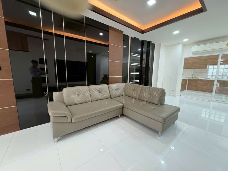 Baan Klang Muang Urbanion Rama 9-Ladprao, Bangkok, Soi Ladprao 84, Ladprao Road, Wang Thonglang, Bangkok, 3 Bedrooms, 160 sqm, Townhouse For Rent, by Super B Estate Co., Ltd, 500343087 - DDproperty.com