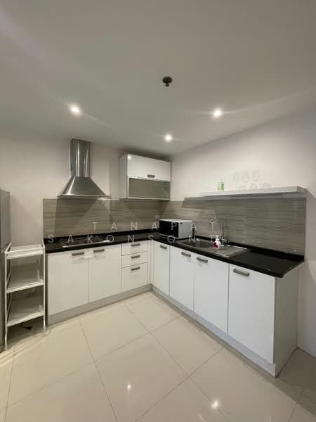 The Waterford Diamond Tower Sukhumvit, Bangkok, 758/18 Soi Sukhumvit 30/1, Sukhumvit Road, Khlong Toei, Bangkok, 2 Bedrooms, 70 sqm, Condo For Sale, by Tanapat Sakonsontised, 500343107 - DDproperty.com
