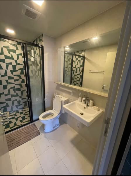 The Base Sukhumvit 50, Bangkok, Soi Roem Charoen 1, Sukhumvit 50 Road, Phra Kanong, Khlong Toei, Bangkok, 1 Bedroom, 25 sqm, Condo For Sale, by Tanapat Sakonsontised, 500343195 - DDproperty.com